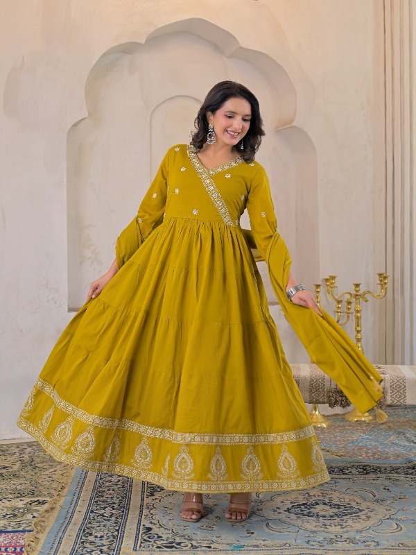 DESI TWIRL kurta Pant Dupatta set