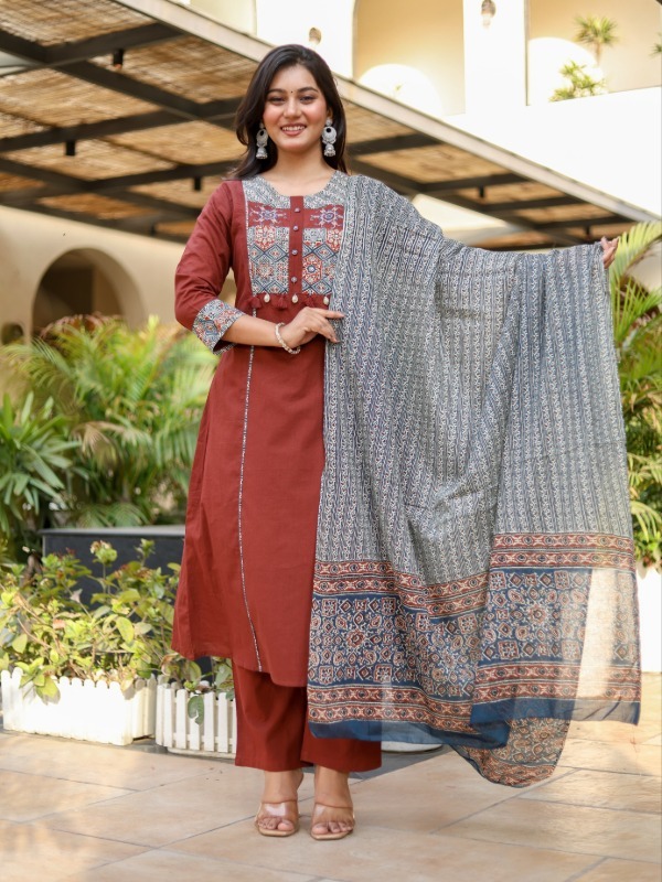 Indus Motif Kurta Pant Duppata set