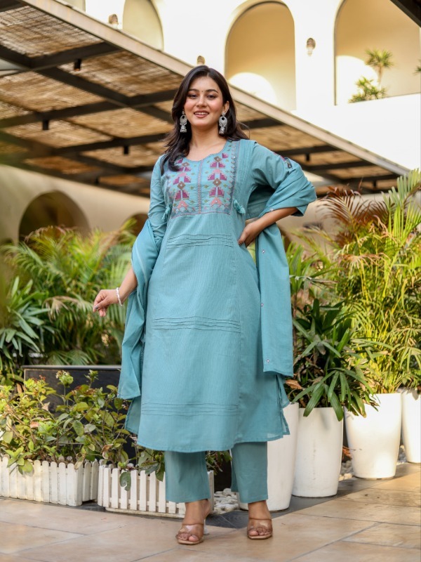 Resham Rangoli Kurta Pant Dupatta Set