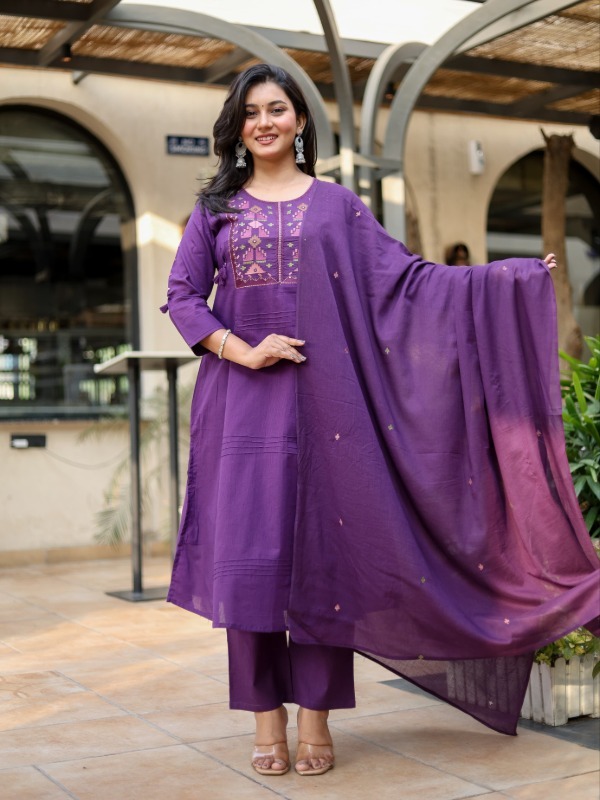 Resham Rangoli Kurta Pant Dupatta Set