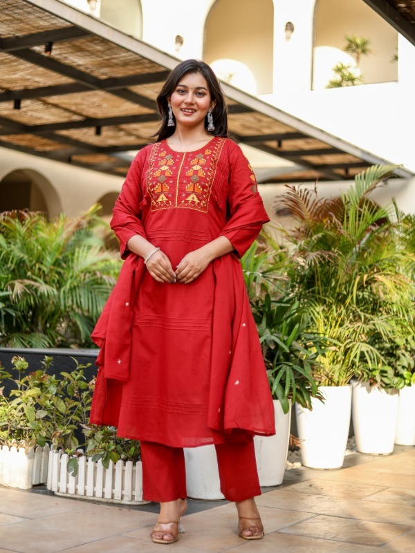Resham Rangoli Kurta Pant Dupatta Set